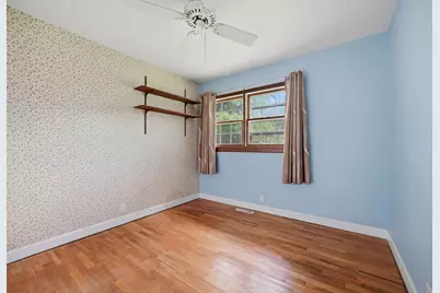 323 E Dresser Road, Dekalb, IL 60115 - Photo 31