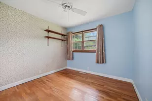 323 E Dresser Rd, Dekalb, IL 60115 - Photo 31