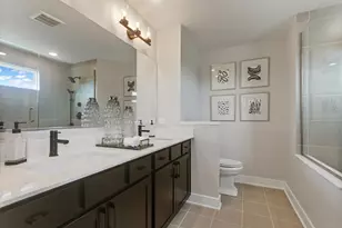 8496 Liberty Ln, Woodridge, IL 60517 - Photo 19