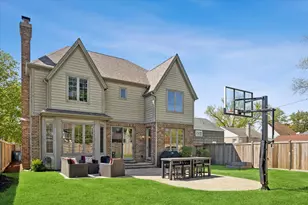 817 S Fairfield Ave, Elmhurst, IL 60126 - Photo 29