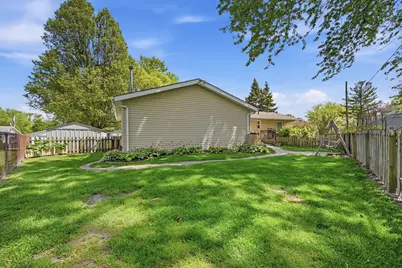 1610 Sunrise Drive, Dekalb, IL 60115 - Photo 27