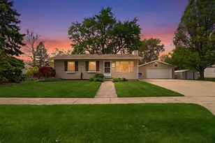1610 Sunrise Dr, Dekalb, IL 60115 - Photo 1