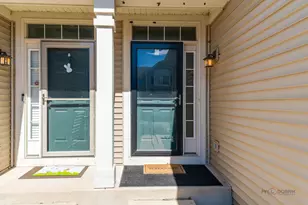 532 S Jade Ln, Round Lake, IL 60073 - Photo 29