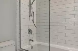2447 N Greenview Ave, Chicago, IL 60614 - Photo 33