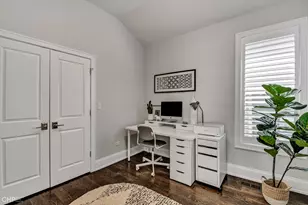 2447 N Greenview Ave, Chicago, IL 60614 - Photo 35