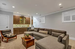 2447 N Greenview Ave, Chicago, IL 60614 - Photo 39