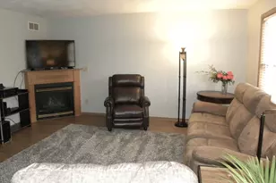 5680 Petworth Dr, Rockford, IL 61109 - Photo 5