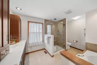 5S742 Meadow Lake Drive, Naperville, IL 60540 - Photo 15