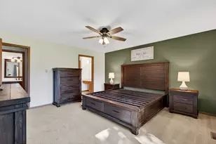 212 Huntington Ct, Shorewood, IL 60404 - Photo 9
