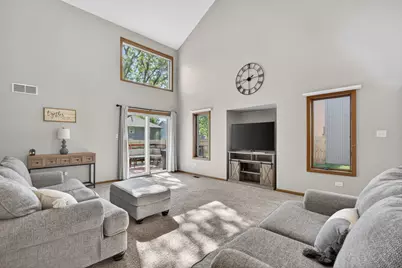212 Huntington Court, Shorewood, IL 60404 - Photo 3