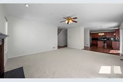 6065 Irene Drive, Hoffman Estates, IL 60192 - Photo 13