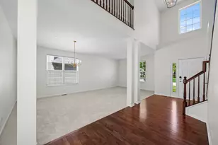 6065 Irene Dr, Hoffman Estates, IL 60192 - Photo 5