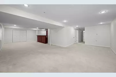 6065 Irene Drive, Hoffman Estates, IL 60192 - Photo 29