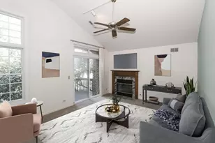 725 Deep Wood Ct, Elk Grove Village, IL 60007 - Photo 13
