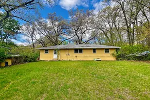 313 Wood St, Wilmington, IL 60481 - Photo 3