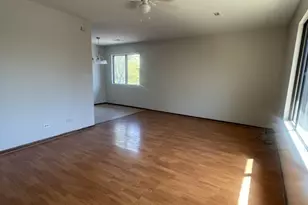 1590 Perry Ct, Aurora, IL 60505 - Photo 5