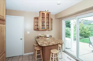 174 Timber Hill Rd, Buffalo Grove, IL 60089 - Photo 9