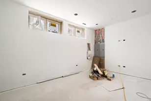 6305 N Keeler Ave, Chicago, IL 60646 - Photo 11