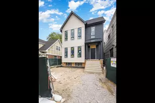 6305 N Keeler Ave, Chicago, IL 60646 - Photo 1