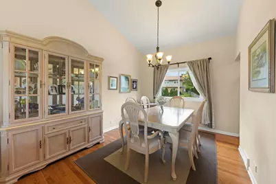 2426 S Shag Bark Trail, Arlington Heights, IL 60005 - Photo 7