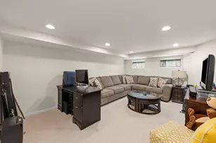 2426 S Shag Bark Trail, Arlington Heights, IL 60005 - Photo 21