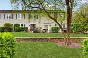 2904 Falling Waters Dr, Lindenhurst, IL 60046 - Photo 21