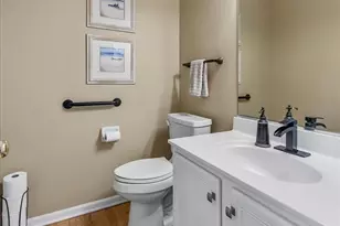 2400 Wyeth Dr, West Chicago, IL 60185 - Photo 19