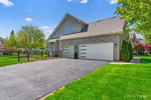 2400 Wyeth Dr, West Chicago, IL 60185 - Photo 43
