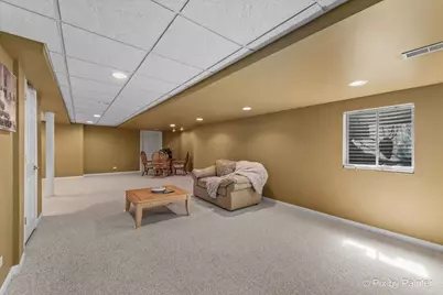 2400 Wyeth Drive, West Chicago, IL 60185 - Photo 35