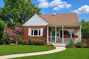 1221 N Oak Park Ave, Oak Park, IL 60302 - Photo 1