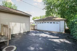 831 S Mitchell Ave, Arlington Heights, IL 60005 - Photo 23