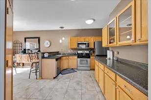 263 Nicole Dr, South Elgin, IL 60177 - Photo 11