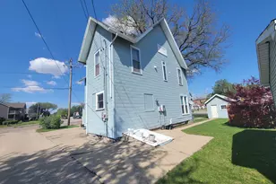 738 11th St, Lasalle, IL 61301 - Photo 43