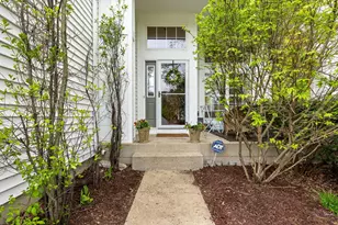 7781 Rippling Ridge Ct, Gurnee, IL 60031 - Photo 3