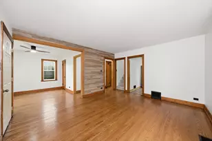18409 Oakwood Ave, Lansing, IL 60438 - Photo 5