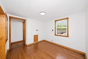 18409 Oakwood Ave, Lansing, IL 60438 - Photo 9