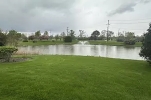 17444 W Walnut Ln, Gurnee, IL 60031 - Photo 7