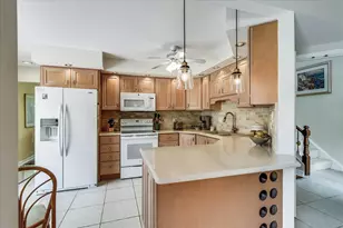 79 Hunt Trail, Lake Barrington, IL 60010 - Photo 13