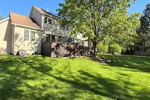 271 Saddle Back Rd, Vernon Hills, IL 60061 - Photo 27