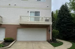 863 Pheasant Trail, Saint Charles, IL 60174 - Photo 19