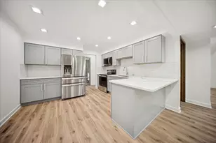 567 Cress Creek Ln, Crystal Lake, IL 60014 - Photo 11