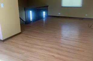 982 Grant St, Bartlett, IL 60103 - Photo 9