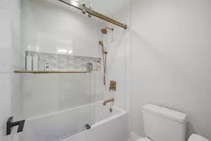 4029 Suffield Ct, Skokie, IL 60076 - Photo 19