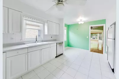 6215 N Lowell Avenue, Chicago, IL 60646 - Photo 11