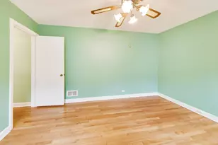 6215 N Lowell Ave, Chicago, IL 60646 - Photo 15