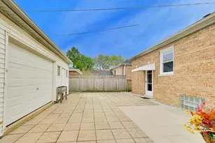 6215 N Lowell Ave, Chicago, IL 60646 - Photo 27