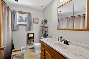 4235 Oaklane Rd, Rockford, IL 61109 - Photo 19