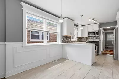 12112 S Indiana Avenue, Chicago, IL 60628 - Photo 5