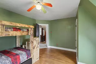 726 W Highland Ave, Elgin, IL 60123 - Photo 15