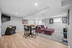 27W050 Sycamore Ln, Winfield, IL 60190 - Photo 31